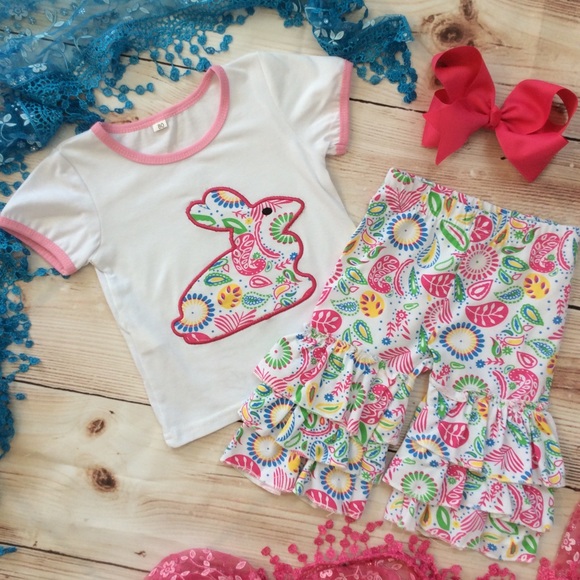 Other - Boutique Baby Girl 3pc Rabbit Outfit